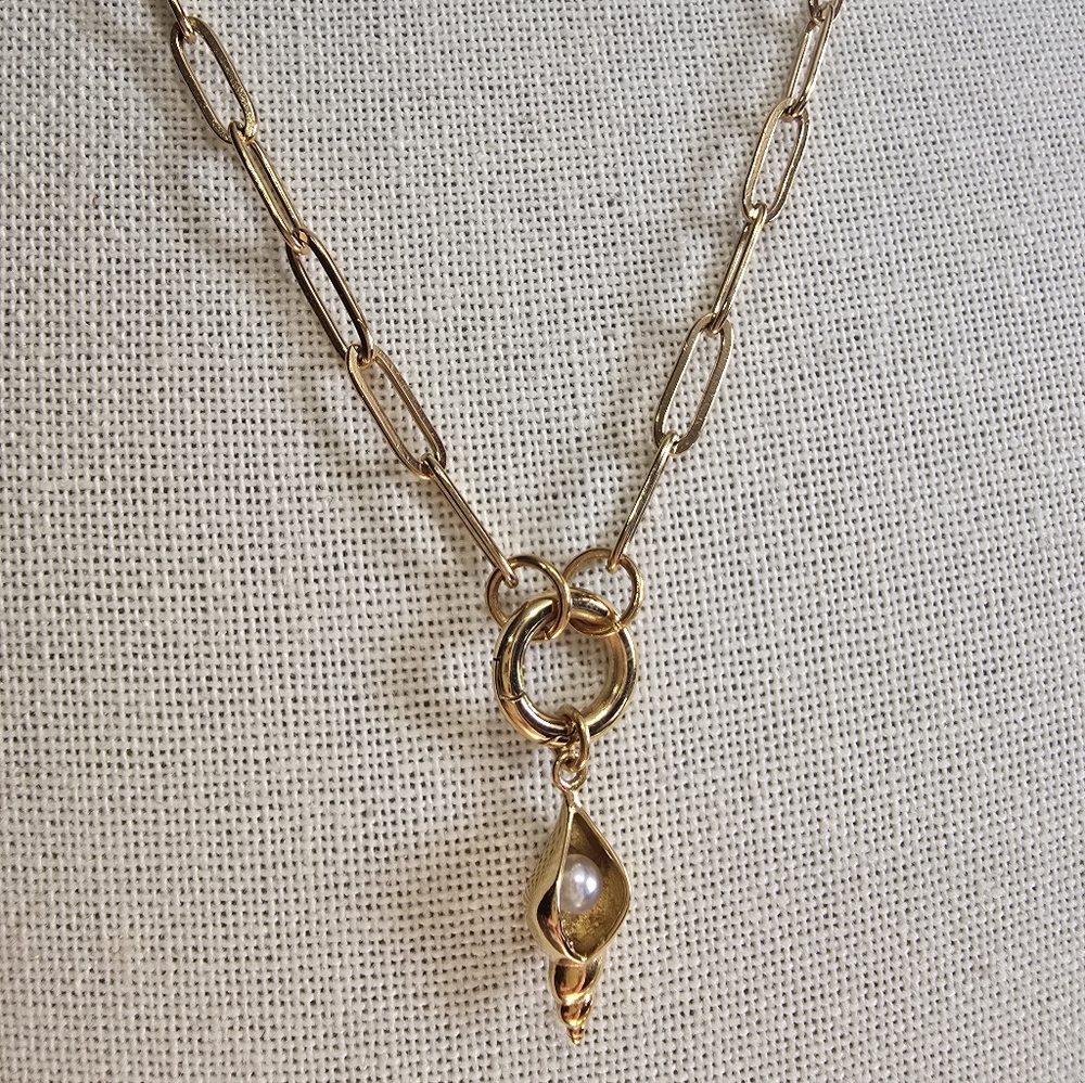 New White Or Yellow 18K PVD Paperclip Link Necklace with Conch Shell Pearl Charm